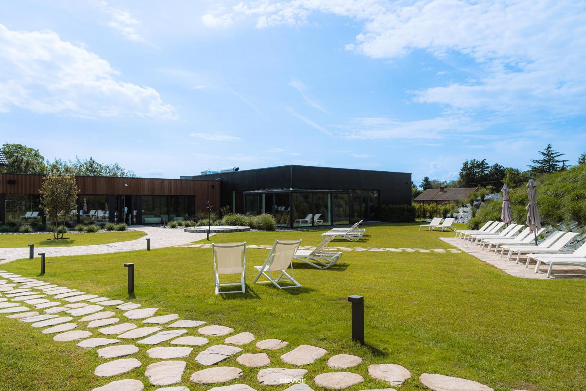 Domaine Des Thermes Awans エクステリア 写真